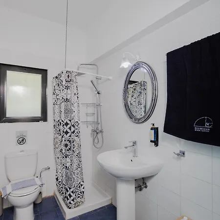 Eco Beachfront * Gennadi