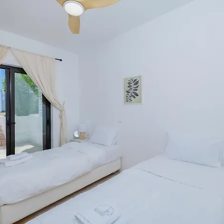 Eco Beachfront Willa *