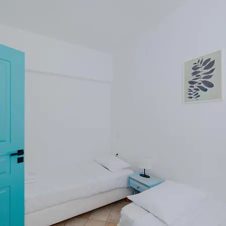 Willa Eco Beachfront *