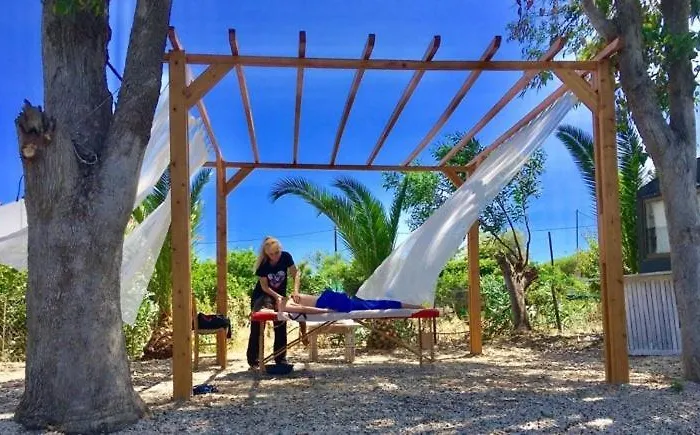 فيلة Eco Beachfront غينادي