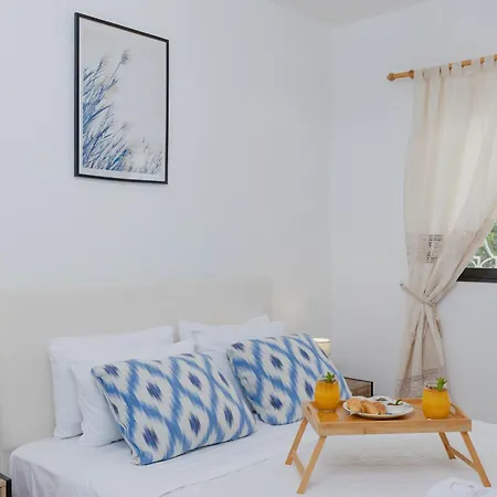 Willa Eco Beachfront Jenadi