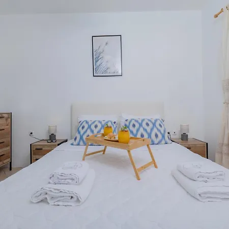 Eco Beachfront Gennadi