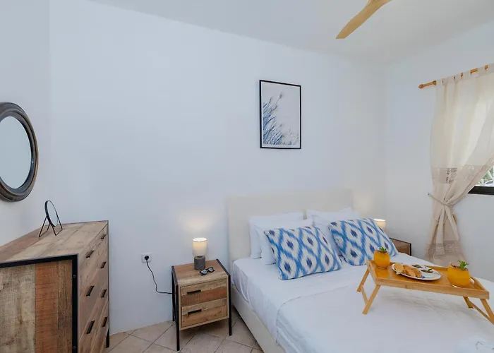 Villa Eco Beachfront Gennadi